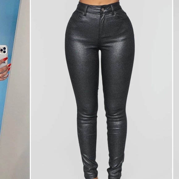 Black faux leather pants - Picture 9 of 10